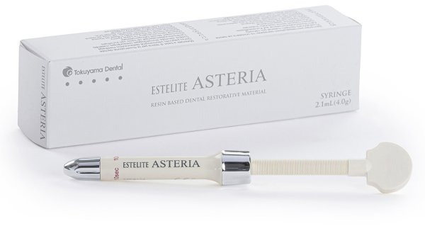 Пломбировочный материал Estelite Asteria, шприц 4,0 г (Токуяма, Япония)
